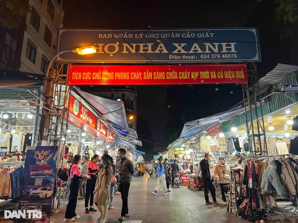 nha xanh night market