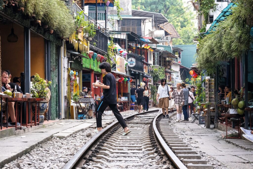 hanoi train street